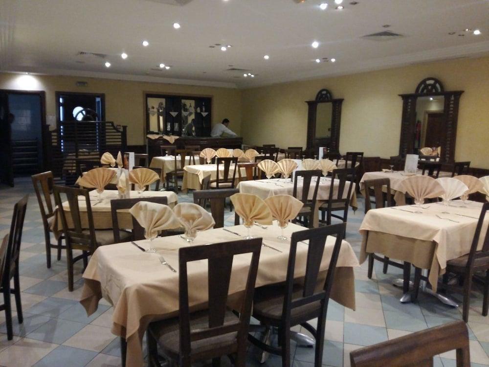 Hotel Ibn Khaldoun Τύνιδα Εξωτερικό φωτογραφία