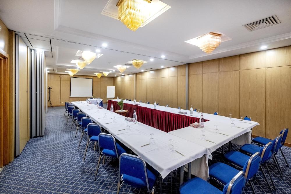 Hotel Ibn Khaldoun Τύνιδα Εξωτερικό φωτογραφία