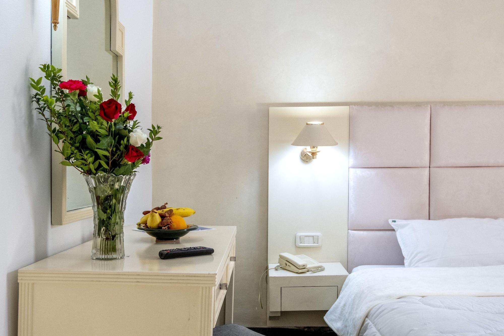 Hotel Ibn Khaldoun Τύνιδα Εξωτερικό φωτογραφία