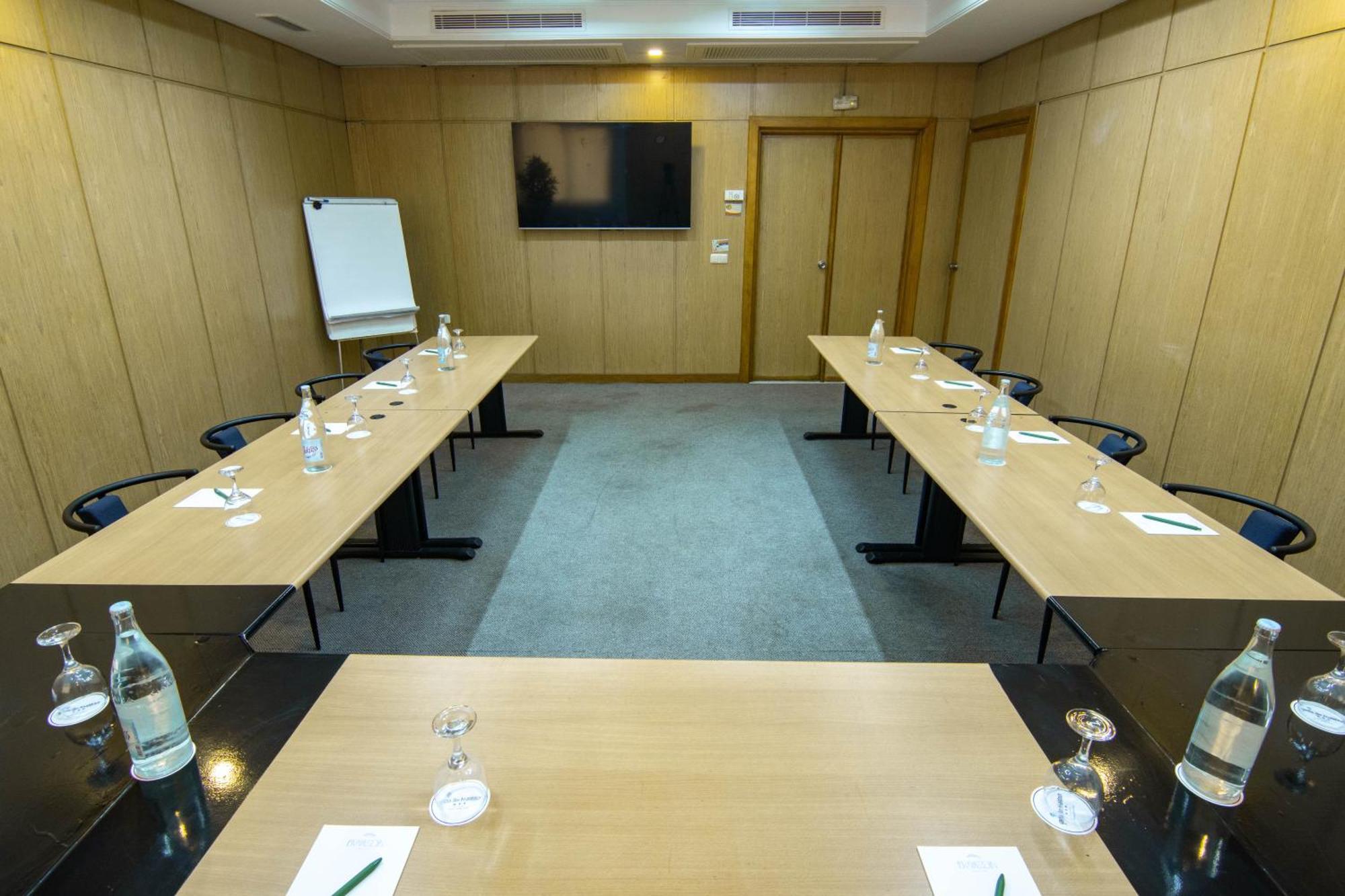 Hotel Ibn Khaldoun Τύνιδα Εξωτερικό φωτογραφία