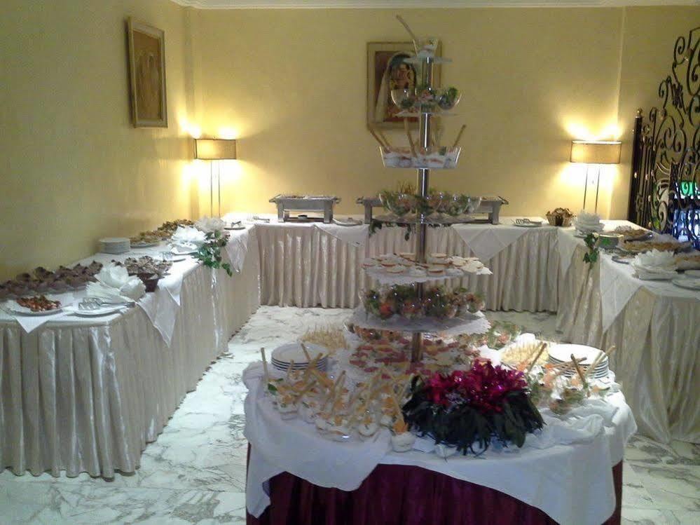 Hotel Ibn Khaldoun Τύνιδα Εξωτερικό φωτογραφία